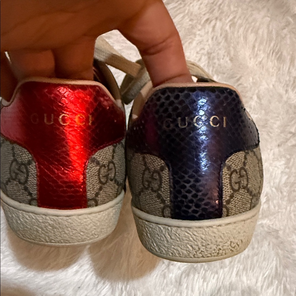 Gucci Women’s GG Supreme Sneaker in Brown with Red & Blue - Picture 3 of 7